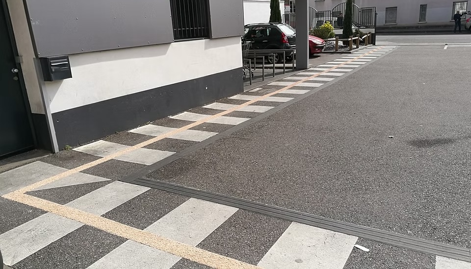 Renov Resine - Mise aux Normes PMR Lidl Rhône-Alpes